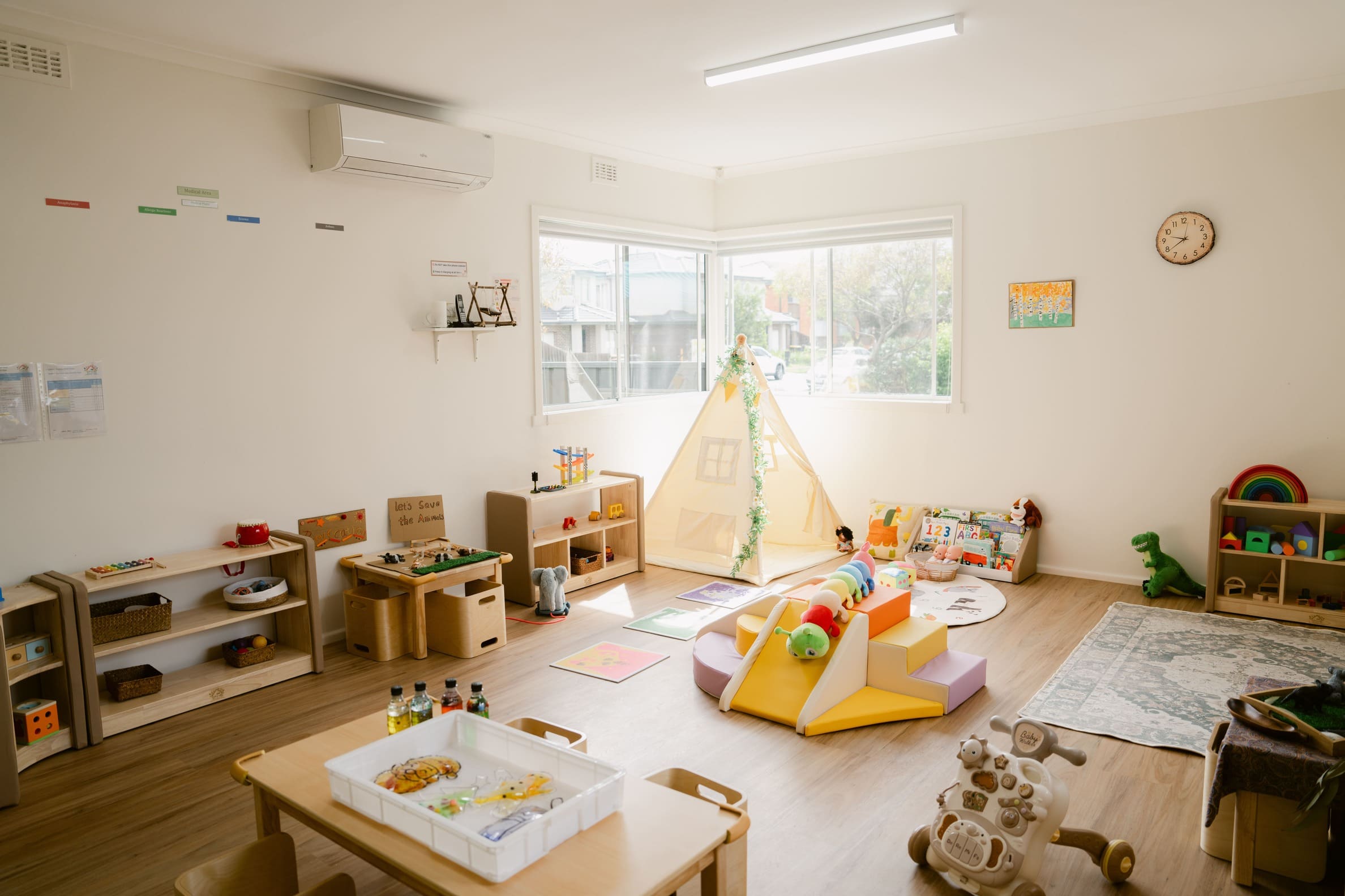 Koala classroom for children aged 6 months to 18 months